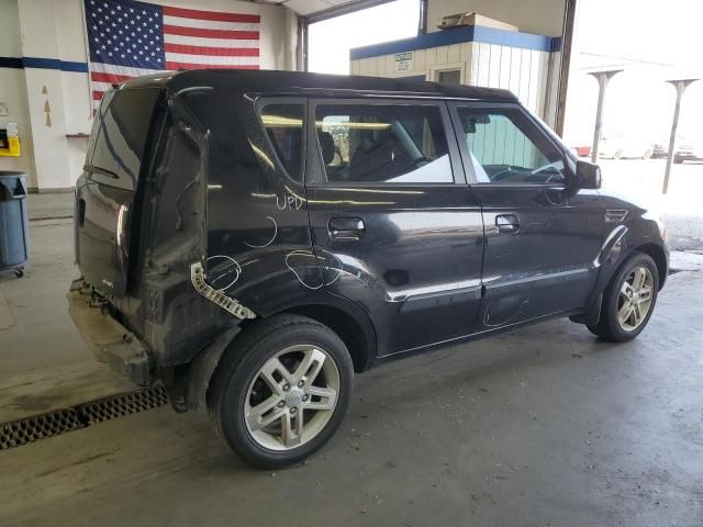 2010 KIA Soul +