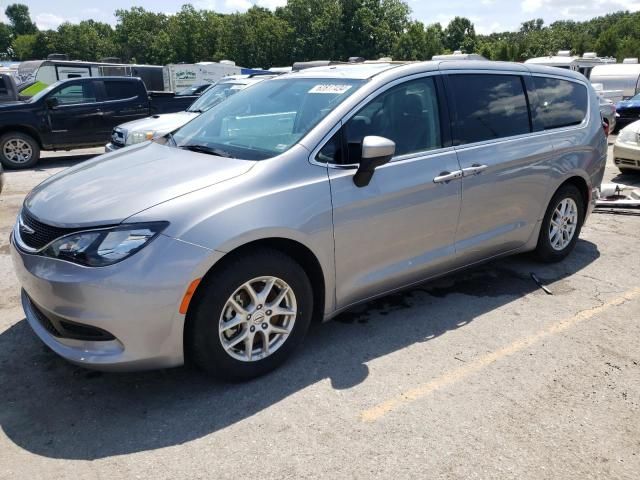 2021 Chrysler Voyager LXI