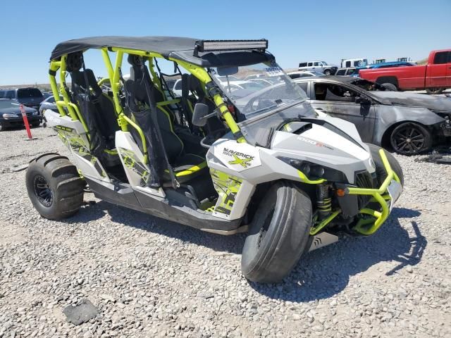 2015 Can-Am Maverick Max 1000R Turbo X DS