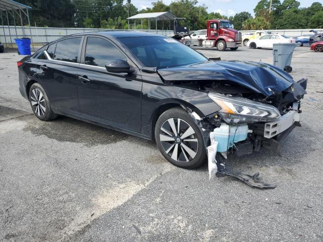 2021 Nissan Altima SV