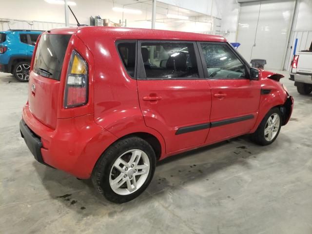 2011 KIA Soul +