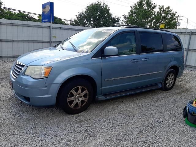 2009 Chrysler Town & Country Touring