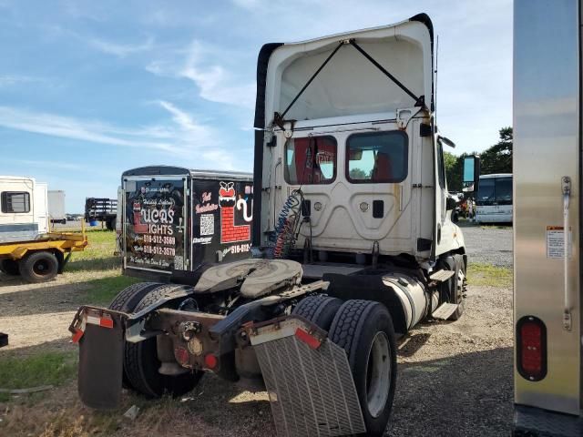 2017 Freightliner Cascadia 125