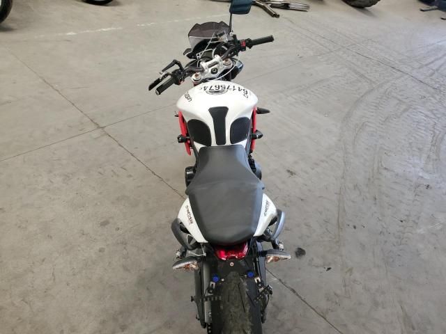 2014 Triumph 2014 Triumph Motorcycle Street Triple R