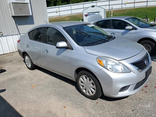 2013 Nissan Versa S