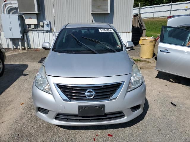 2013 Nissan Versa S