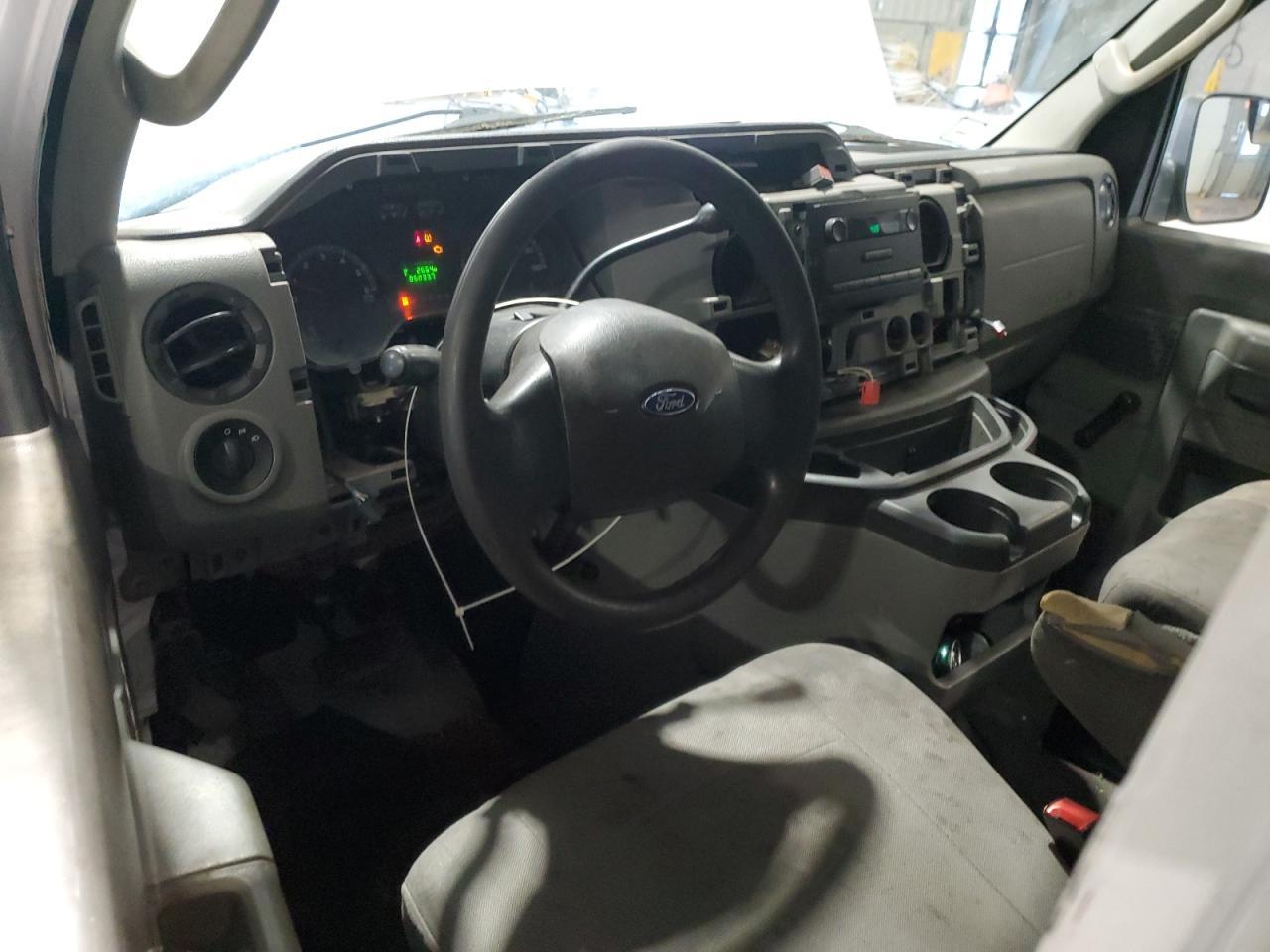 2013 Ford Econoline E250 Van