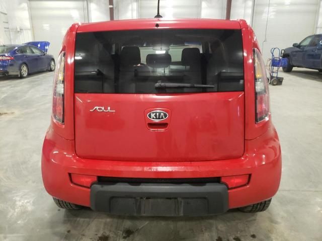 2011 KIA Soul +