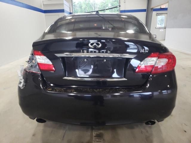 2011 Infiniti M37