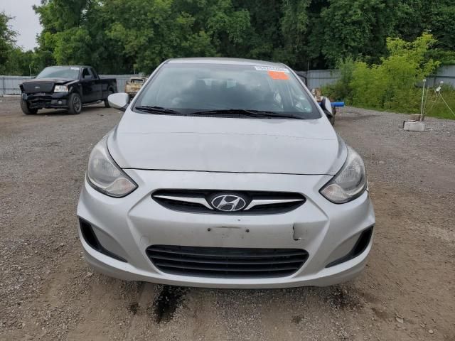 2013 Hyundai Accent GLS