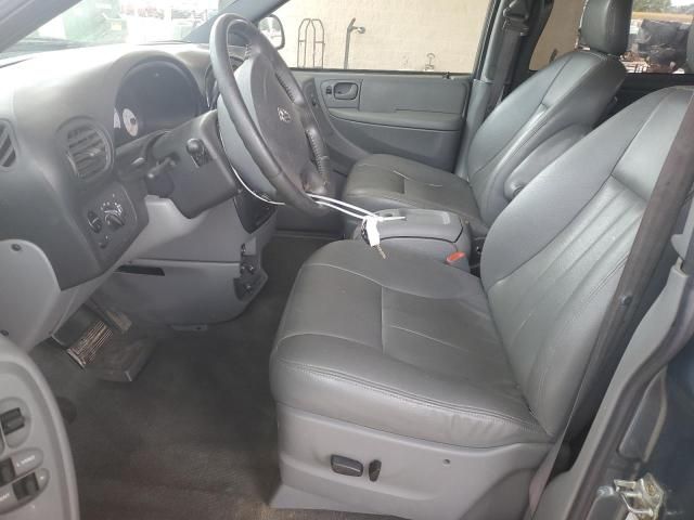 2005 Dodge Grand Caravan SXT