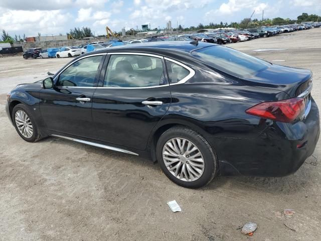 2015 Infiniti Q70 3.7