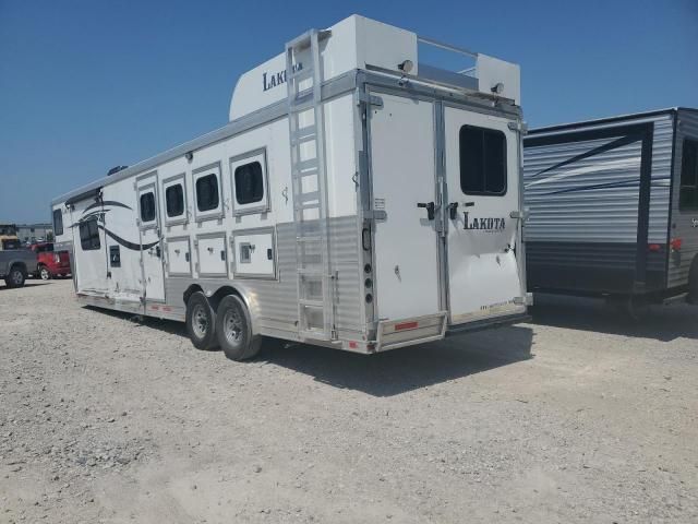 2015 Lako Horse Trailer