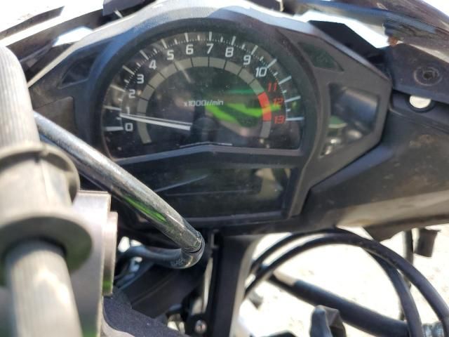 2012 Kawasaki EX650 EC