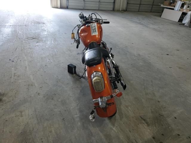 2002 Honda VT1100 C2