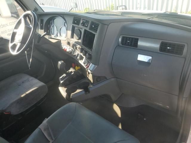 2015 Kenworth T680 Semi Truck