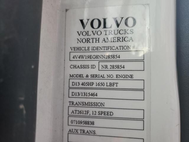 2022 Volvo VNR Semi Truck