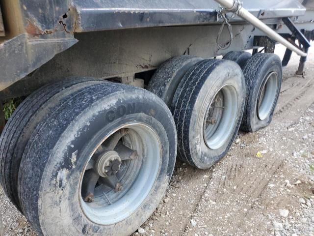 1985 East Manufacturing 2015 East END Dump Trailer