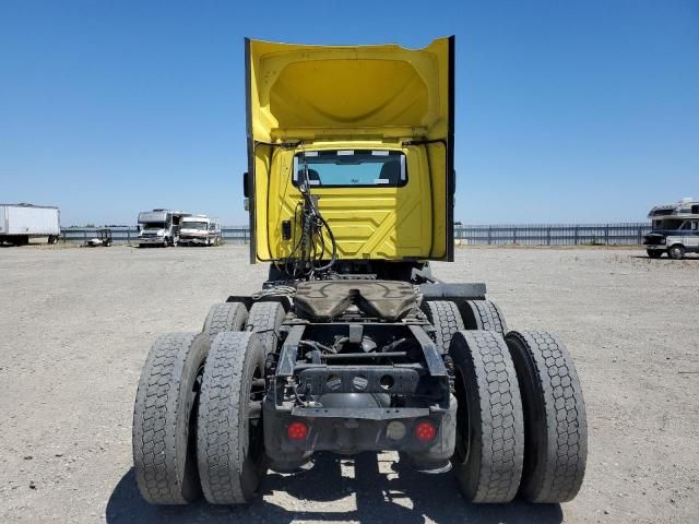 2018 International RH613 Semi Truck