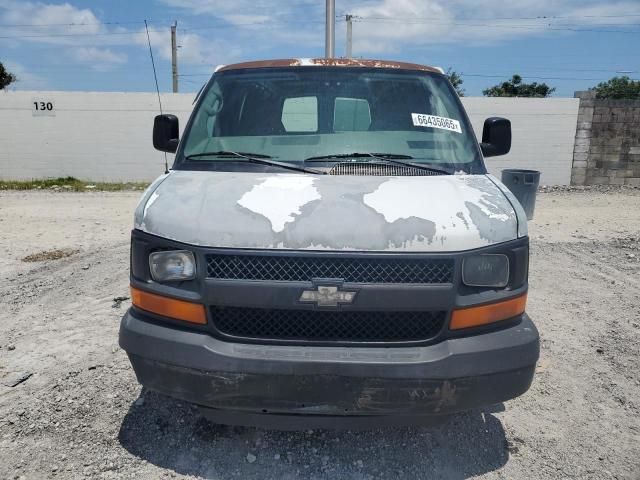 2004 Chevrolet Express G2500