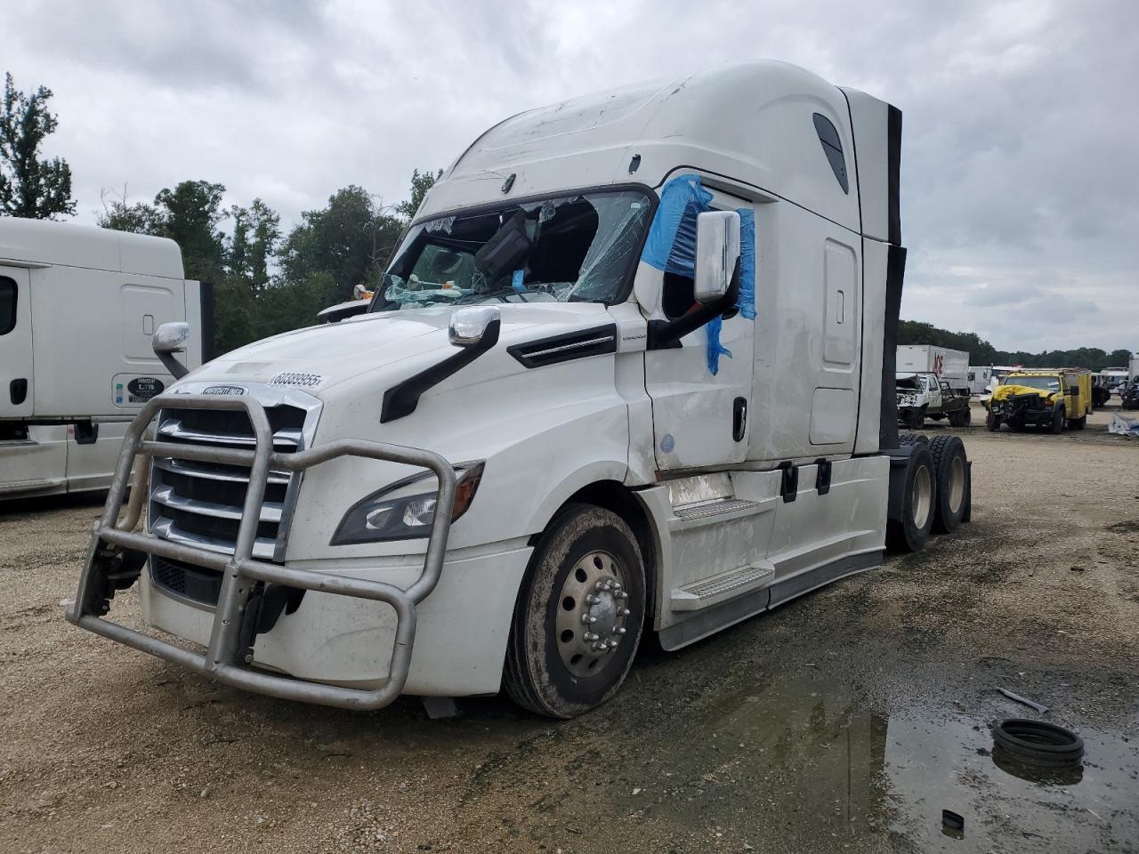2022 Freigliner 2022 Freightliner Cascadia 126 Semi Truck