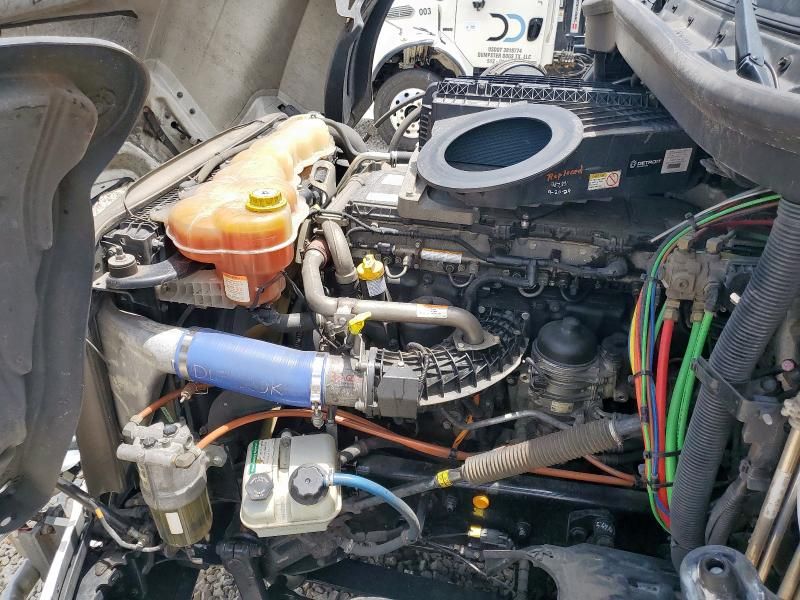 2019 Freightliner Cascadia 126 Semi Truck