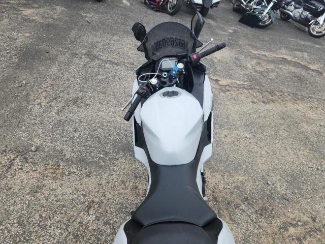 2025 Kawasaki EX500