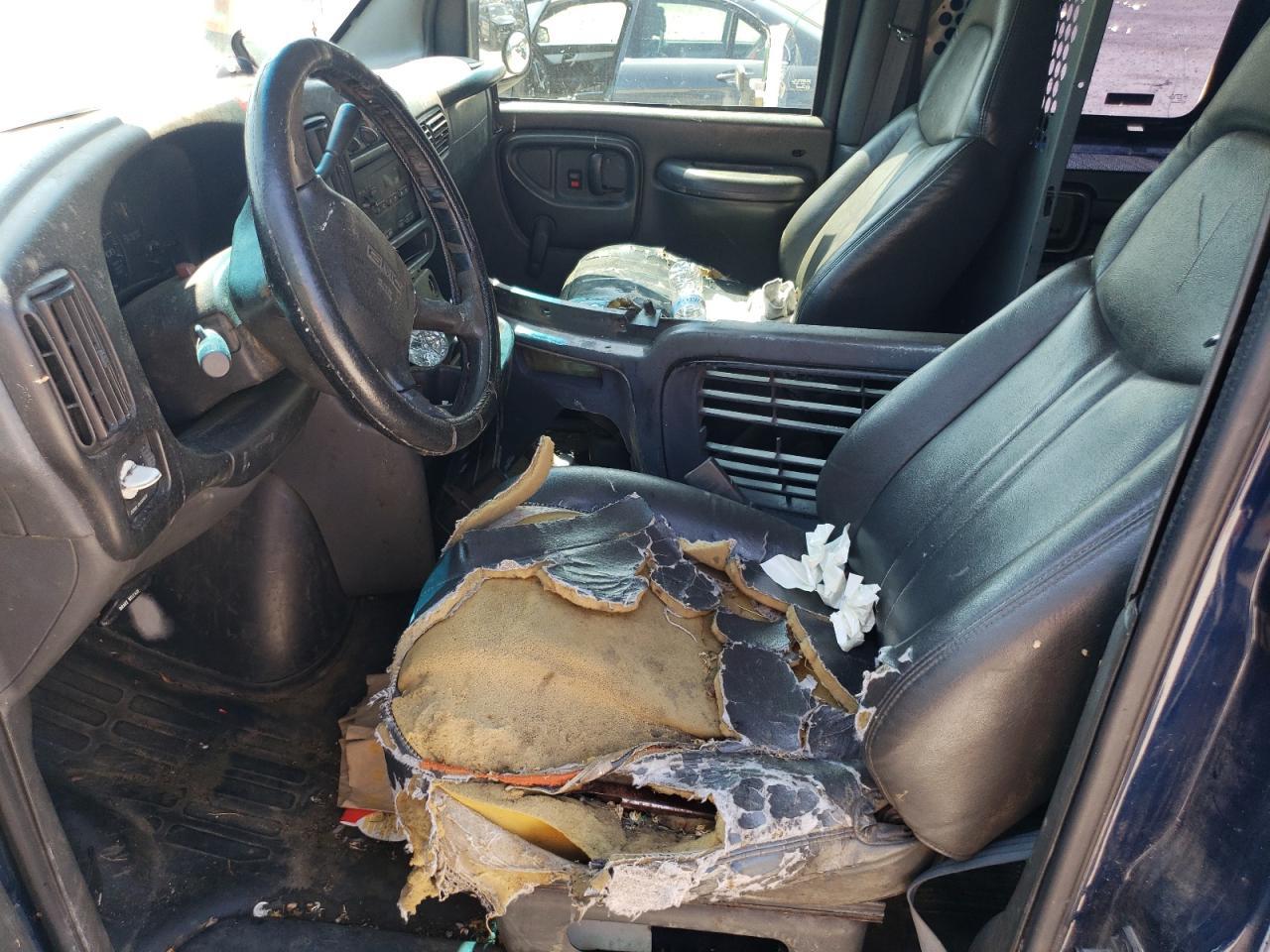 2002 GMC Savana G2500