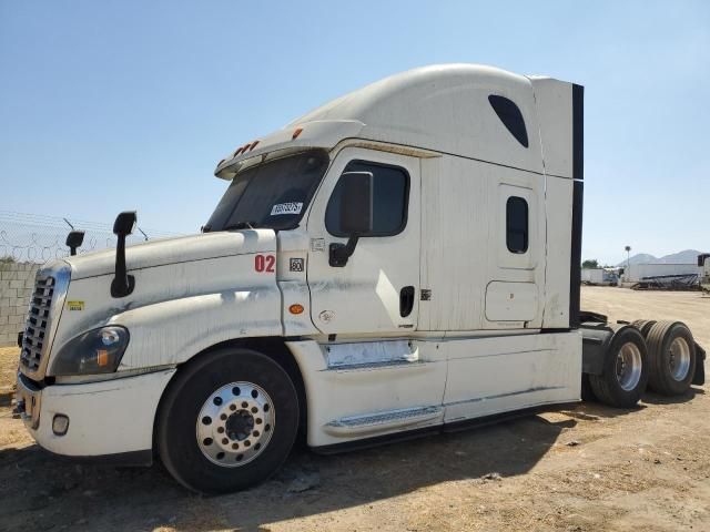 2015 Freightliner Cascadia 125 Semi Truck