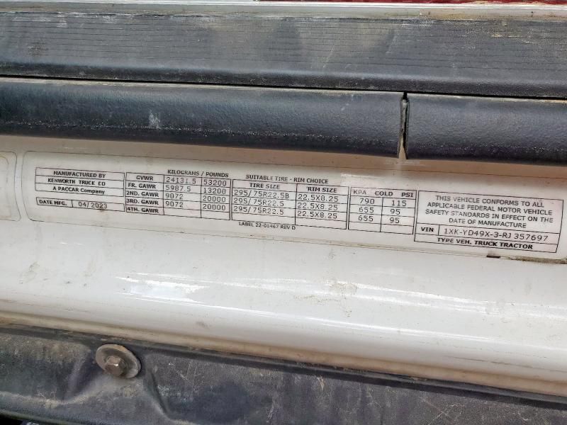 2024 Kenworth T680 Semi Truck