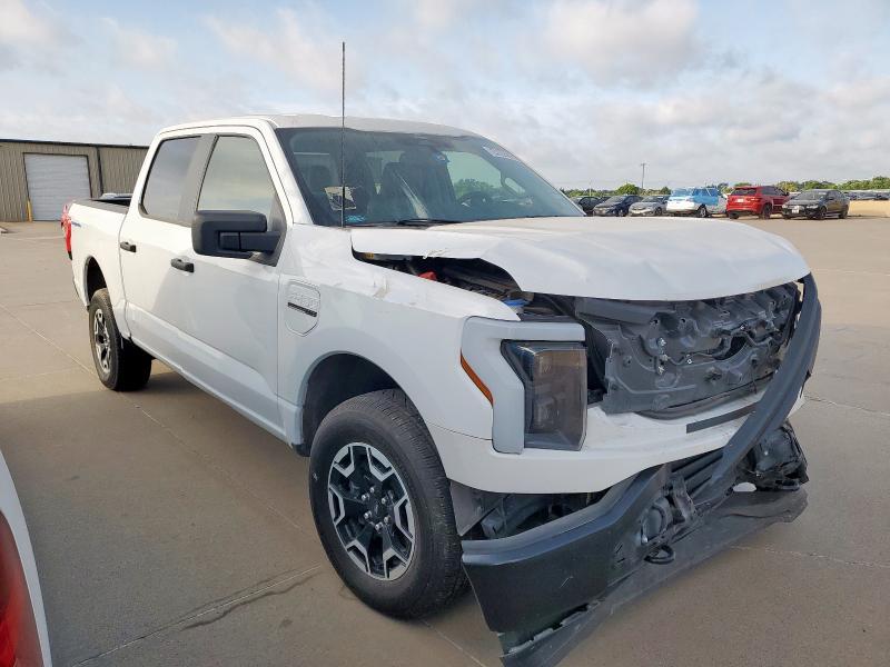 2022 Ford F150 Lightning pro
