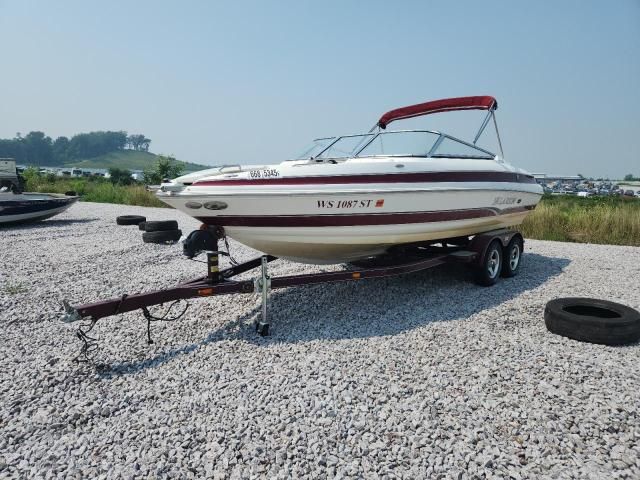2005 Larson Boat