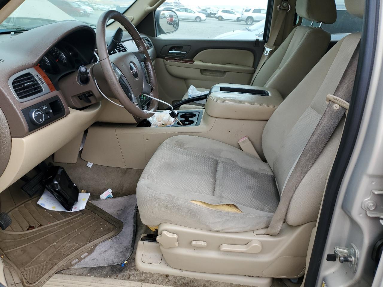 2011 GMC Yukon xl C1500 sle
