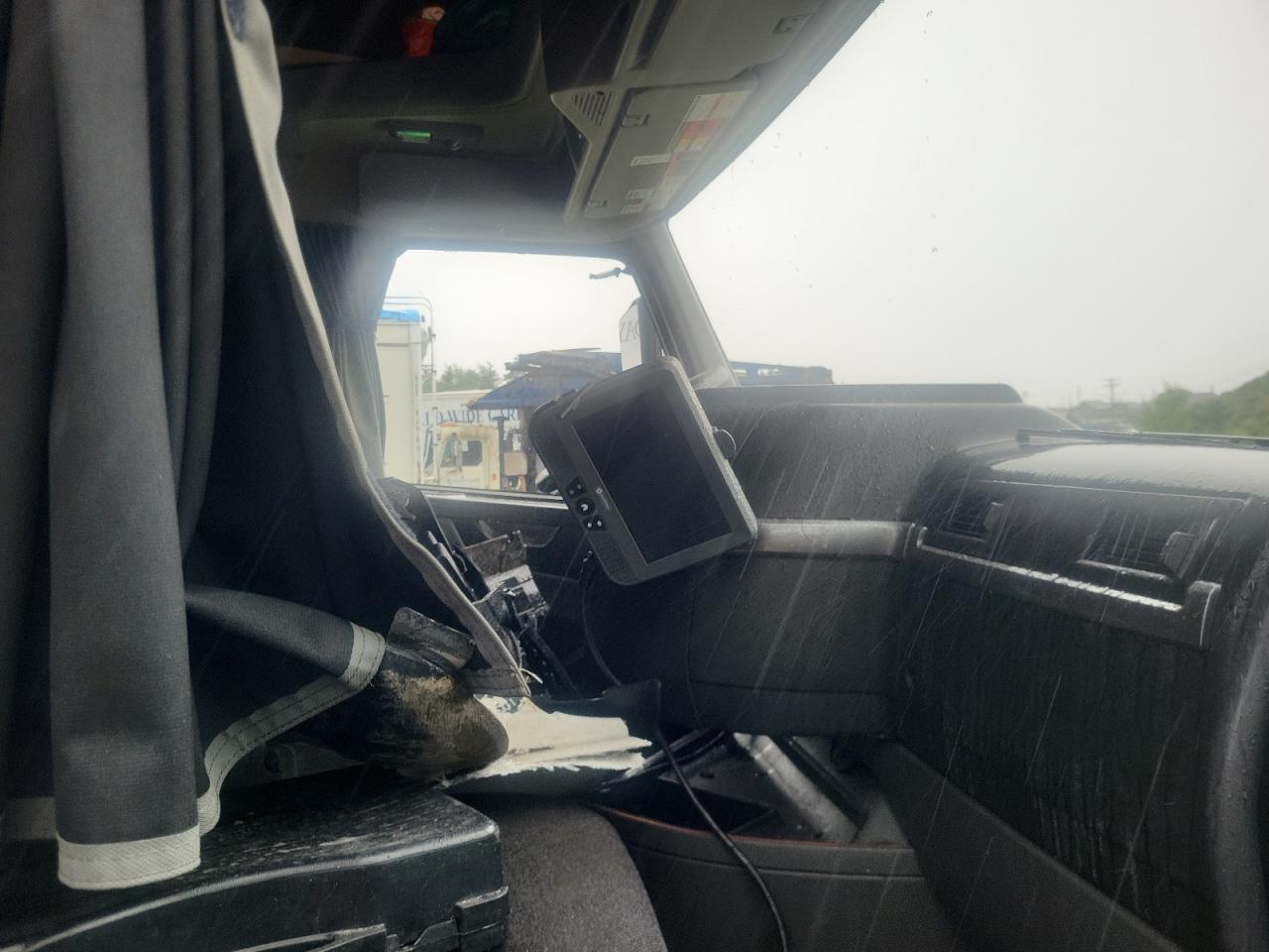 2023 Volvo VN VNL