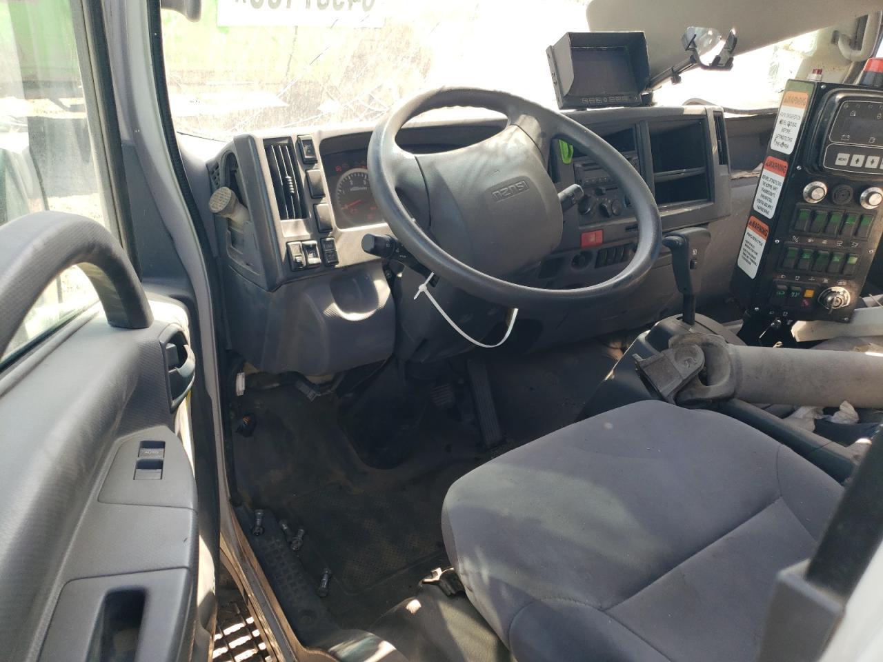 2020 Isuzu NRR
