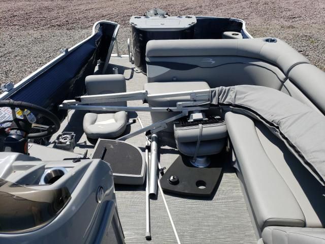 2023 Bennington Marine Boat-Boats Pontoon Boat