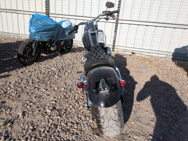 2010 Harley-Davidson Fxcwc