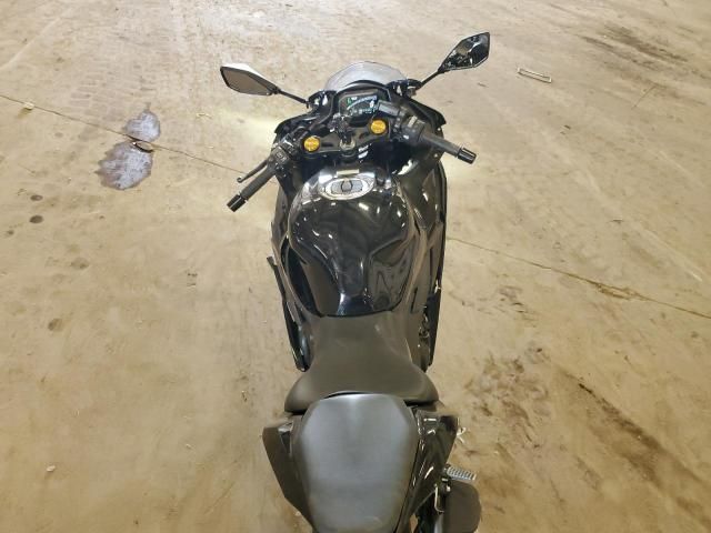 2024 Kawasaki ZX400 P