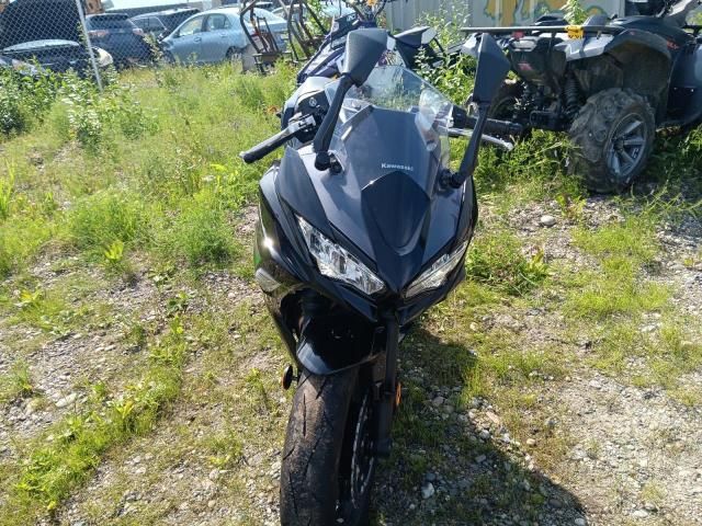 2025 Kawasaki EX650 R