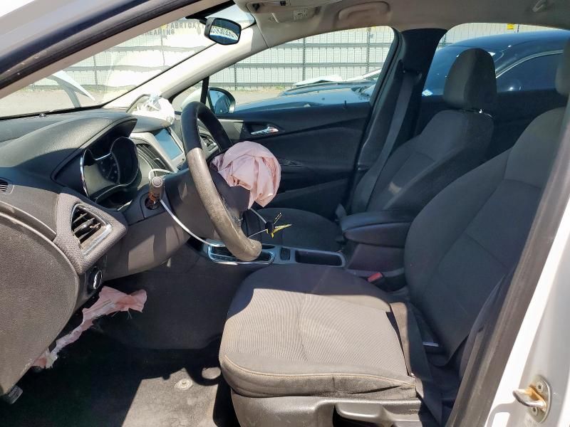 2018 Chevrolet Cruze LS