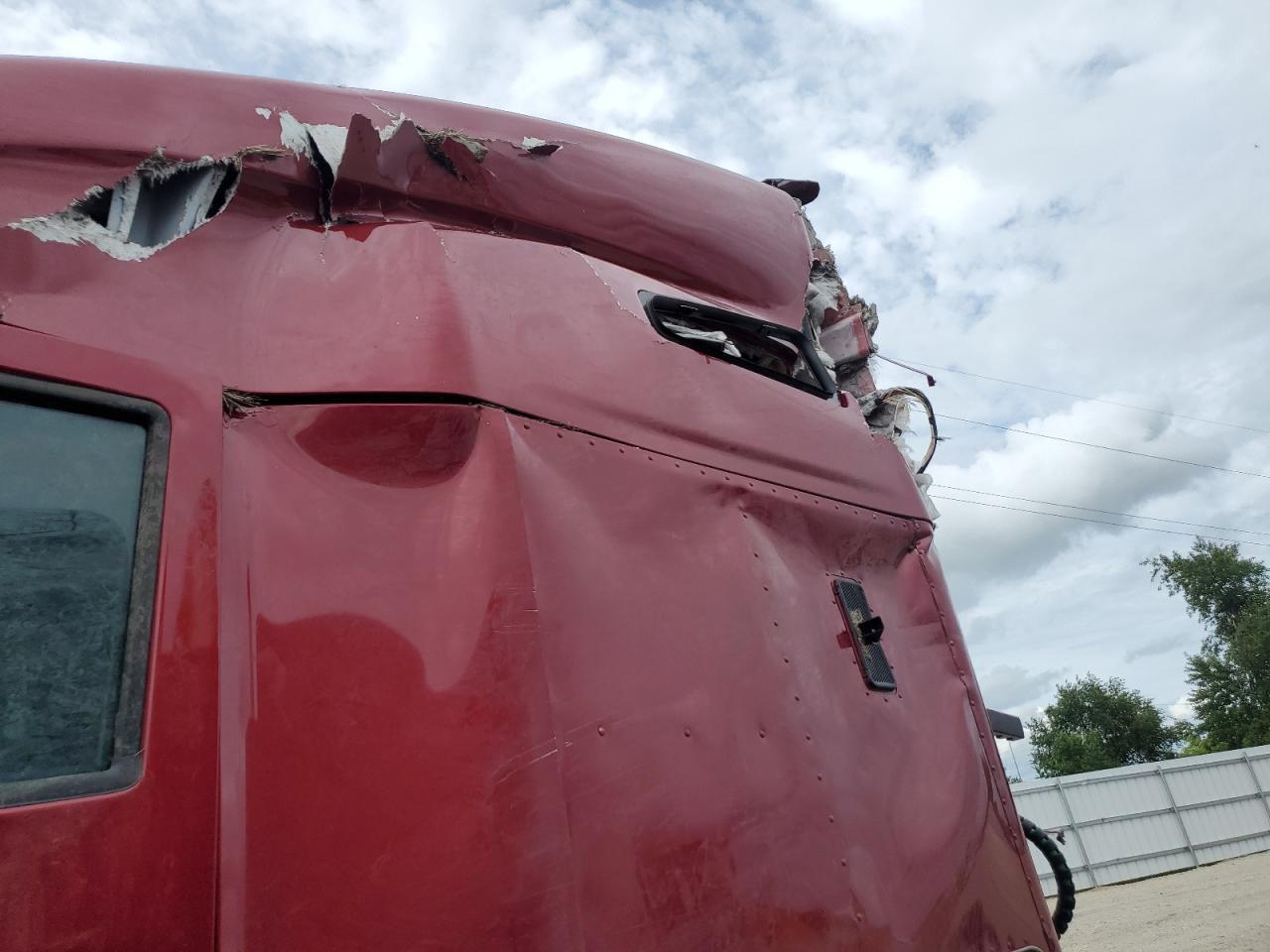2025 Kenworth T680 Semi Truck
