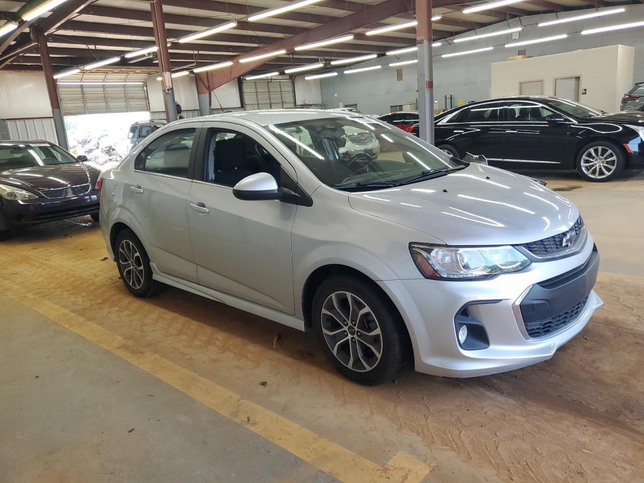 2020 Chevrolet Sonic lt