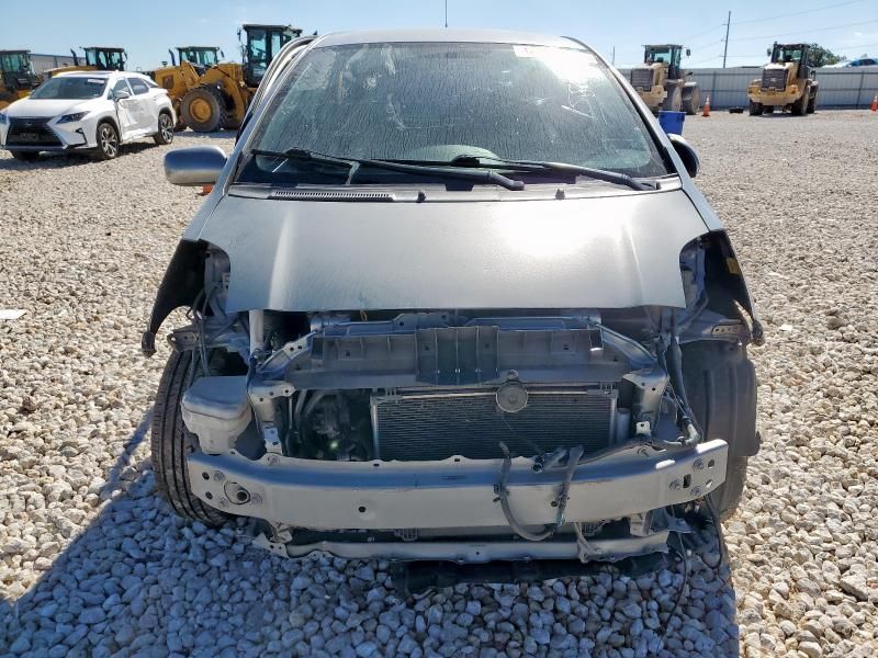 2011 Toyota Yaris