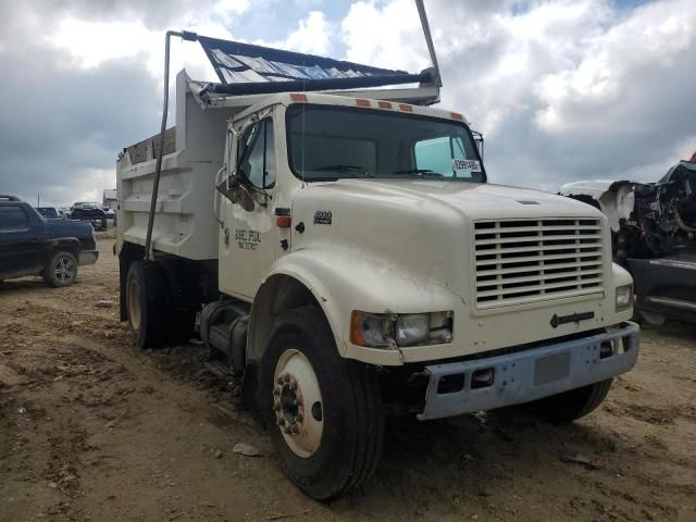 2001 International 4900 Dump Truck