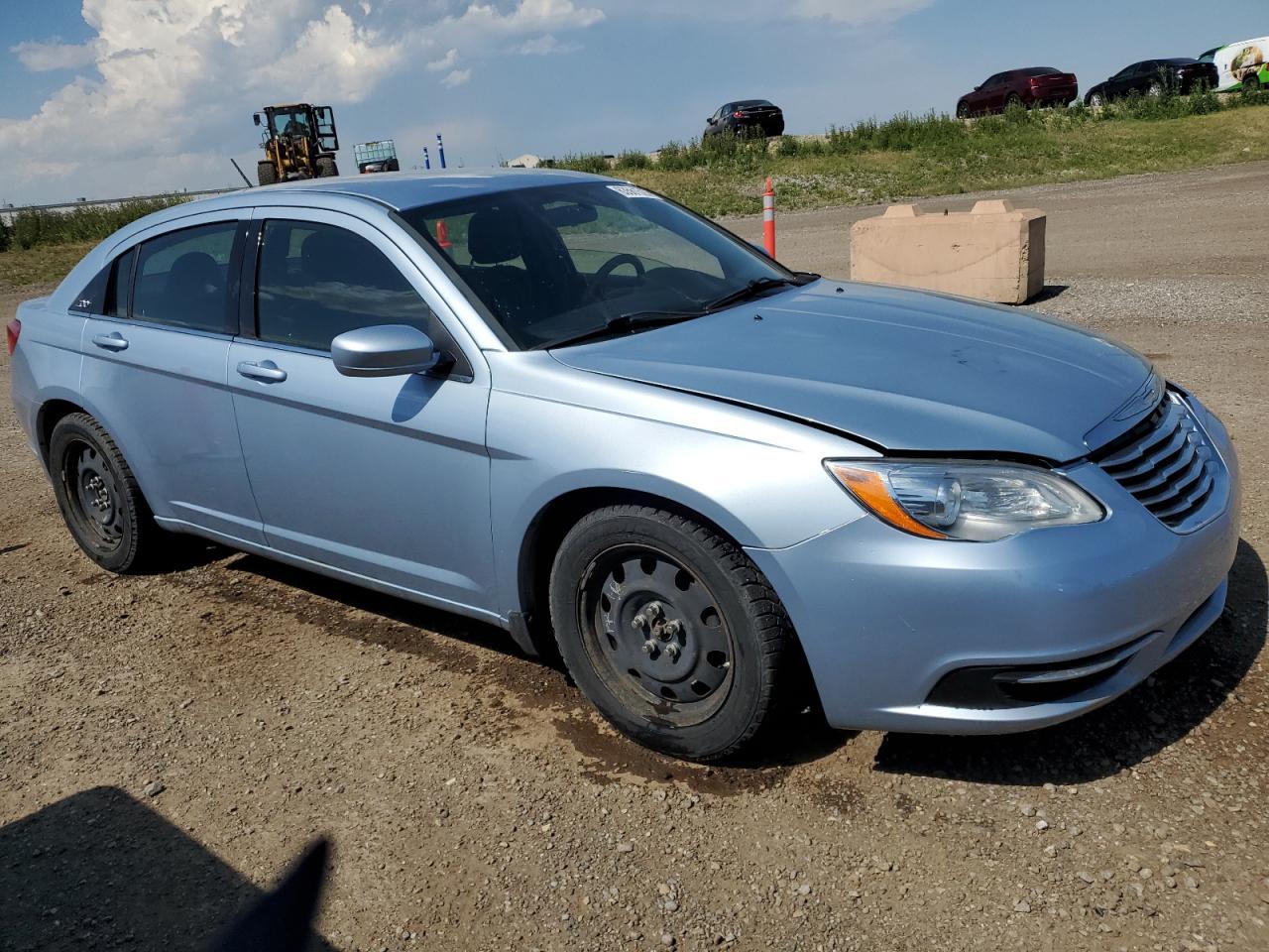 2013 Chrysler 200 lx