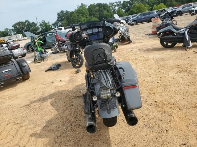 2022 Harley-Davidson Flhxst