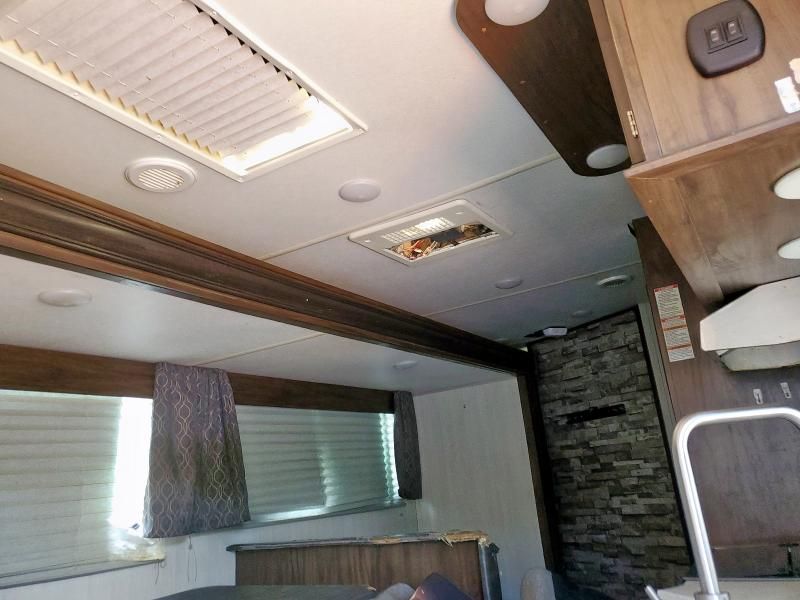 2019 Forest River Okee BY Forest R Wolf Pack-RVS Camper