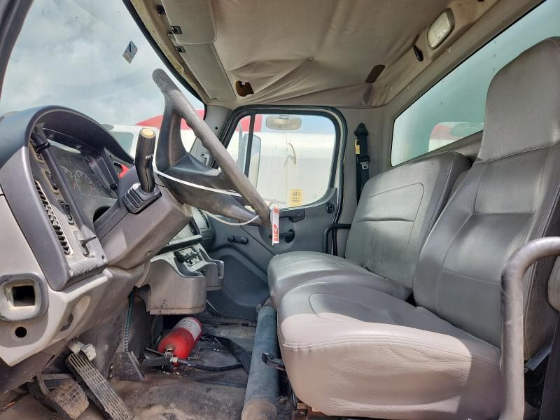 2006 Freightliner M2 106 Medium Duty