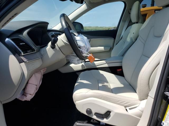 2023 Volvo XC90 Plus