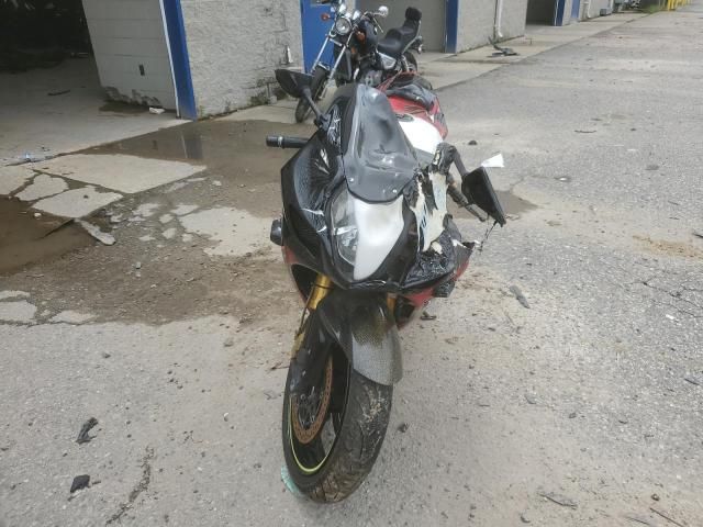 2004 Suzuki GSX-R1000